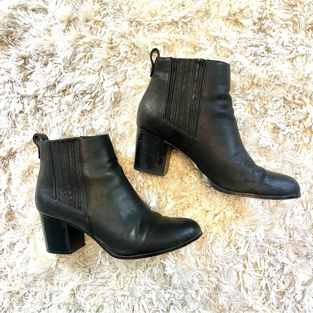 Black Bootie Heels | Size 7.5